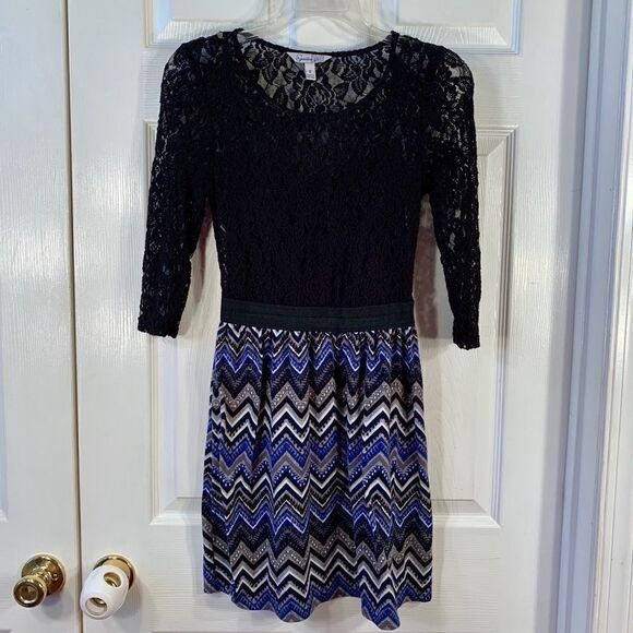 SPEECHLESS BLACK LONG SLEEVE LACE TOP DRESS SIZE S - Picture 1 of 4